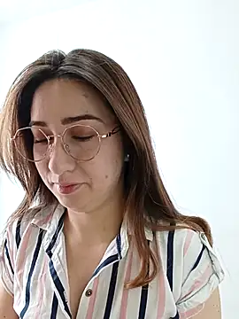 Snapshot of SUSY__06 chatting on October 22, 2025, 12:05 pm SUSY 06 online show from October 22, 2025, 12:05 pm