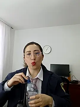 Snapshot of SUSY__06 chatting on November 5, 2025, 12:05 pm SUSY 06 online show from November 5, 2025, 12:05 pm