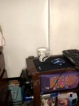 luisahot 9727 online show from November 11, 2025, 6:24 am