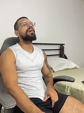 vincentjaxon online show from February 12, 2026, 12:33 pm