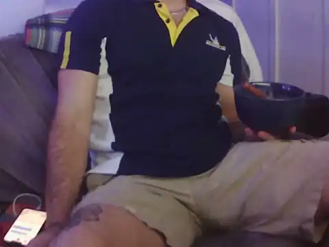 Luv2SuckBWC92 online show from September 10, 2025, 6:13 am