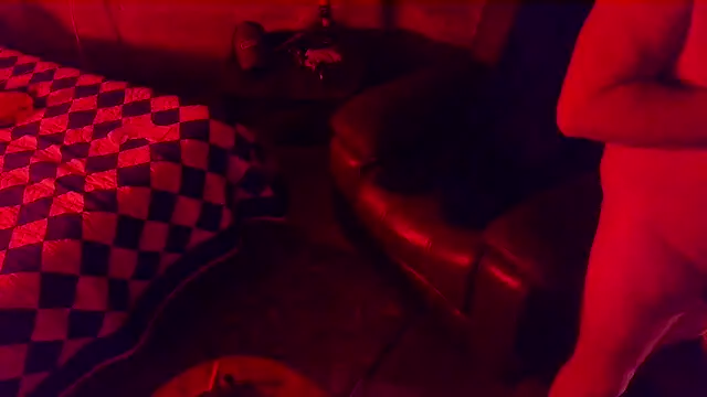 Snapshot of Luv2SuckBWC92 chatting on December 15, 2025, 2:27 am Luv2SuckBWC92 online show from December 15, 2025, 2:27 am