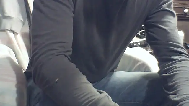 Snapshot of Luv2SuckBWC92 chatting on January 15, 2026, 4:06 am Luv2SuckBWC92 online show from January 15, 2026, 4:06 am