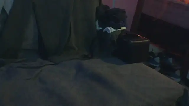 Snapshot of Luv2SuckBWC92 chatting on February 7, 2026, 11:14 am Luv2SuckBWC92 online show from February 7, 2026, 11:14 am