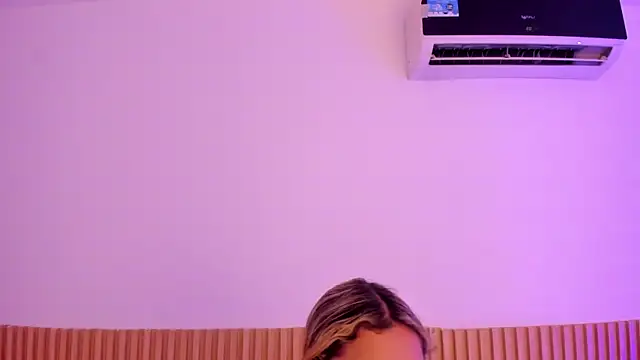 OliviaSweett online show from February 23, 2026, 7:00 pm