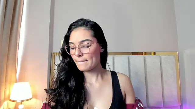 Snapshot of LunaAspen_ chatting on February 24, 2026, 6:06 pm LunaAspen online show from February 24, 2026, 6:06 pm