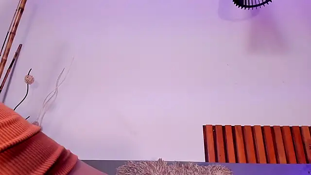 LunaAspen  online show from April 11, 2026, 6:12 pm