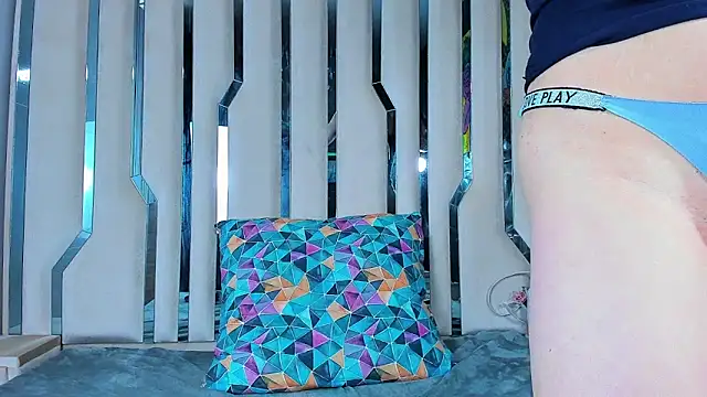 Lizzahot69 online show from October 2, 2025, 3:02 am