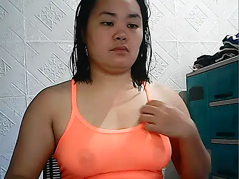 CreamyPussy4uxx online show from March 23, 2026, 1:09 am