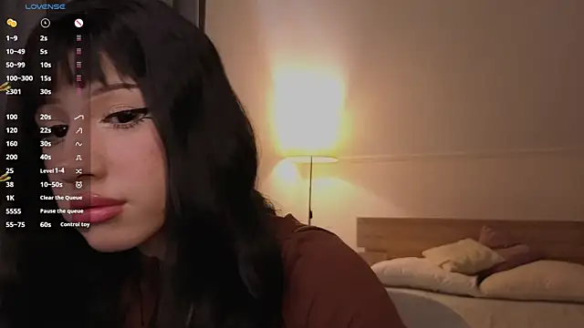 Necucub online show from November 28, 2025, 4:26 am