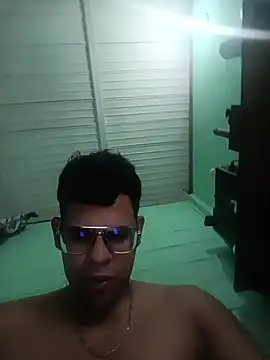 Bigtiti01 online show from November 21, 2025, 2:10 am