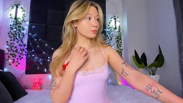 Margo-pvt online show from February 13, 2026, 12:50 am