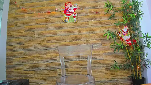 Cupcake Izzy online show from December 20, 2025, 5:36 am