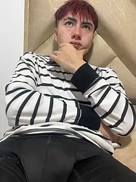 AlexanderCollman online show from December 18, 2025, 8:04 pm