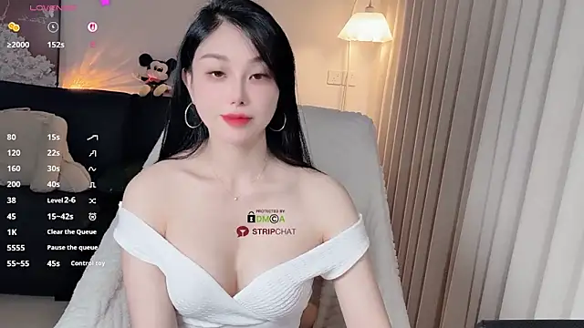 Xiatian520  online show from April 9, 2026, 2:11 pm