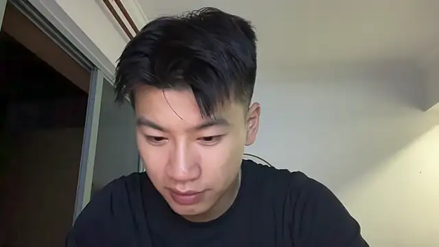 Snapshot of heywilliam chatting on November 15, 2025, 4:14 pm heywilliam online show from November 15, 2025, 4:14 pm