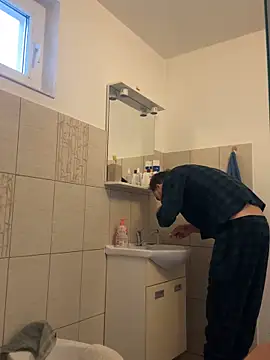 Michel huge online show from February 15, 2026, 7:51 am