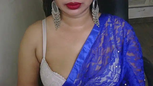 QUEEN SAKHI- online show from September 29, 2025, 6:29 am