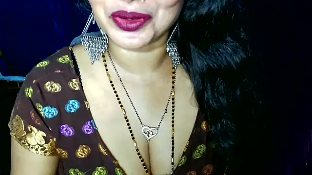 Snapshot of QUEEN_SAKHI- chatting on June 18, 2026, 9:14 am QUEEN SAKHI- online show from June 18, 2026, 9:14 am