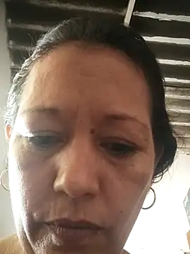 marinita13 online show from September 8, 2025, 3:33 pm