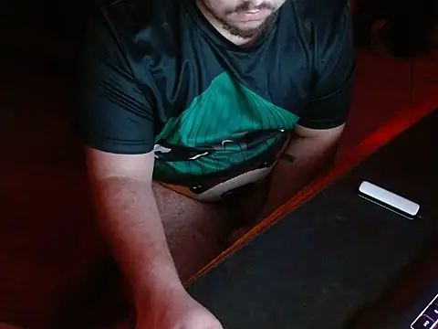 Snapshot of Luacsboy22 chatting on November 6, 2025, 11:37 pm Luacsboy22 online show from November 6, 2025, 11:37 pm