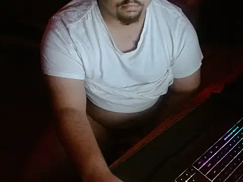 Snapshot of Luacsboy22 chatting on November 29, 2025, 10:13 pm Luacsboy22 online show from November 29, 2025, 10:13 pm