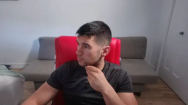 Sand0w online show from October 4, 2025, 6:28 pm