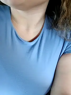 Snapshot of Theredcorazon chatting on March 26, 2026, 6:13 pm Theredcorazon online show from March 26, 2026, 6:13 pm