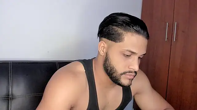 Pier Simons online show from November 19, 2025, 9:20 am