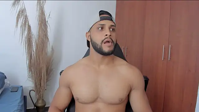 Pier Simons online show from April 4, 2026, 7:11 pm