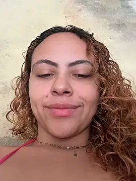 Chloe Leaozinho online show from May 26, 2026, 5:42 pm
