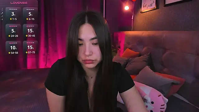 Megan Williamms online show from November 12, 2025, 12:33 am