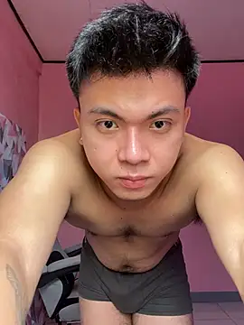 JerichoGutierez online show from August 4, 2026, 2:37 am