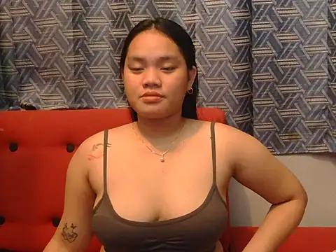 prettykrysgirl online show from July 2, 2026, 7:47 am