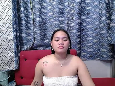 prettykrysgirl online show from July 14, 2026, 8:52 am