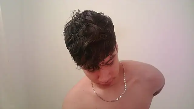 Snapshot of zeus_181 chatting on December 19, 2025, 2:46 pm zeus 181 online show from December 19, 2025, 2:46 pm