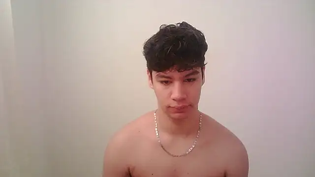 Snapshot of zeus_181 chatting on January 6, 2026, 2:43 pm zeus 181 online show from January 6, 2026, 2:43 pm