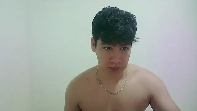 Snapshot of zeus_181 chatting on March 3, 2026, 10:32 am zeus 181 online show from March 3, 2026, 10:32 am