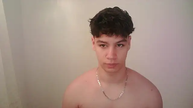 Snapshot of zeus_181 chatting on April 4, 2026, 10:40 pm zeus 181 online show from April 4, 2026, 10:40 pm