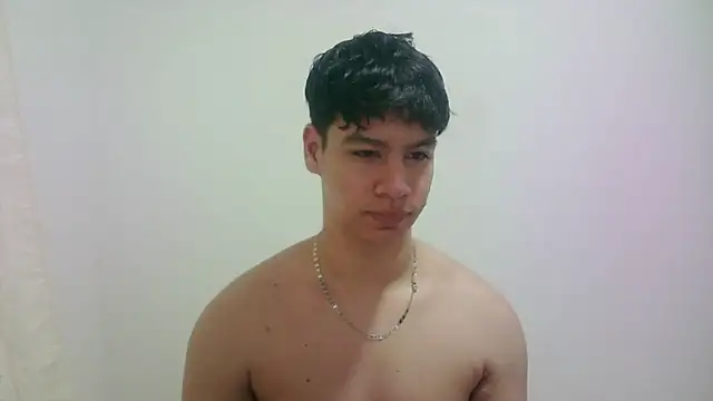 Snapshot of zeus_181 chatting on April 17, 2026, 8:28 am zeus 181 online show from April 17, 2026, 8:28 am