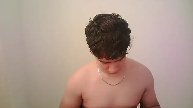 Snapshot of zeus_181 chatting on April 18, 2026, 2:21 pm zeus 181 online show from April 18, 2026, 2:21 pm