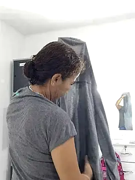 Merybeks online show from November 10, 2025, 10:36 am