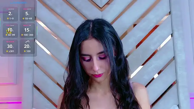 Sarah-Grace online show from December 5, 2025, 2:20 am