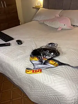 juliana-mancini online show from March 6, 2026, 10:12 am