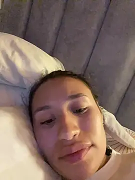 juliana-mancini online show from March 24, 2026, 12:37 am