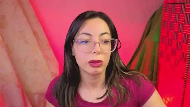 Miranda sexlove  online show from December 23, 2025, 7:28 am