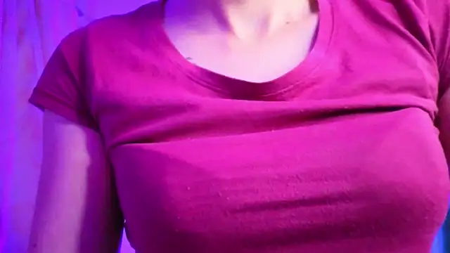 Miranda sexlove  online show from March 28, 2026, 7:02 pm