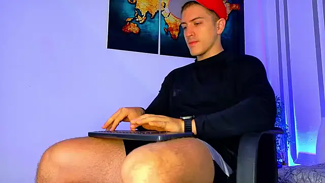 Snapshot of ALANNFERRER chatting on November 21, 2025, 10:36 am ALANNFERRER online show from November 21, 2025, 10:36 am