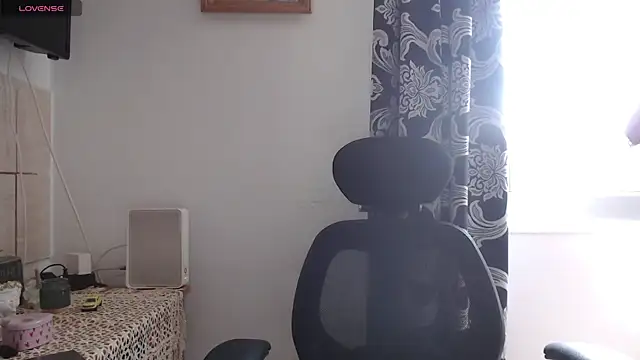 RosieHayes online show from July 15, 2026, 10:31 am