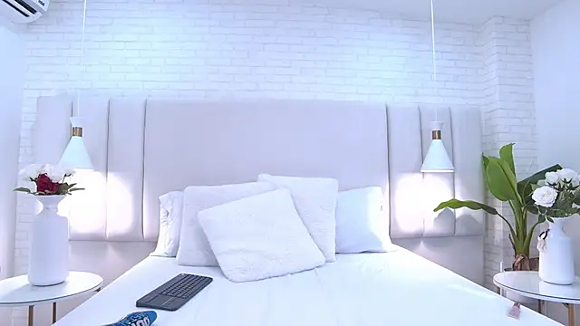 Sophie DearGB online show from September 23, 2025, 7:50 pm